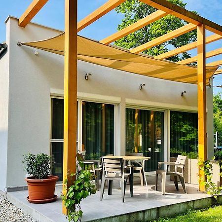 Aranygesztenye Apartmanhaz 벌러토누드버리 외부 사진